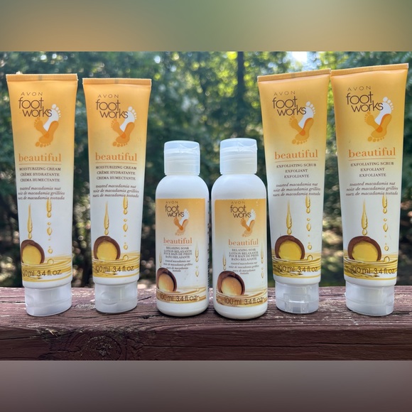 AVON Foot Works Beautiful Toasted Macadamia Lot(6) Scrub,Cream,Soak,Sealed|3.4oz - Picture 1 of 16